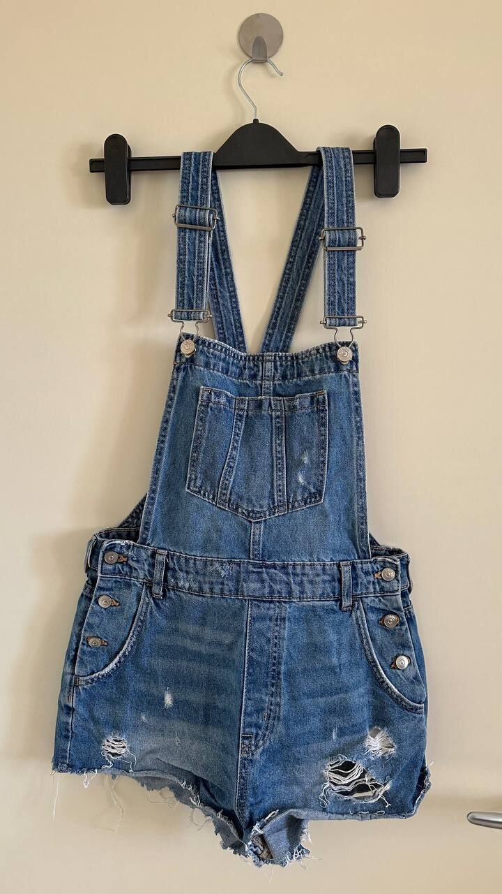 Distressed denim dungaree shorts, photo 1