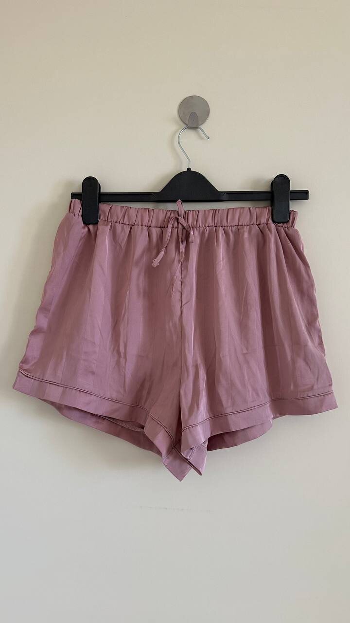Dusky pink satin shorts, photo 1