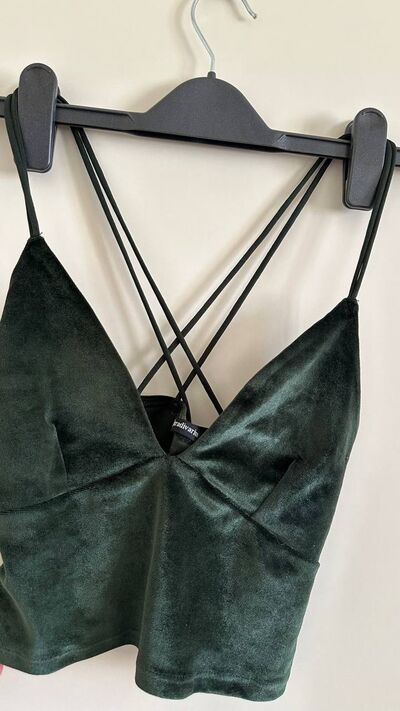 Green velvet cami crop top, photo 4
